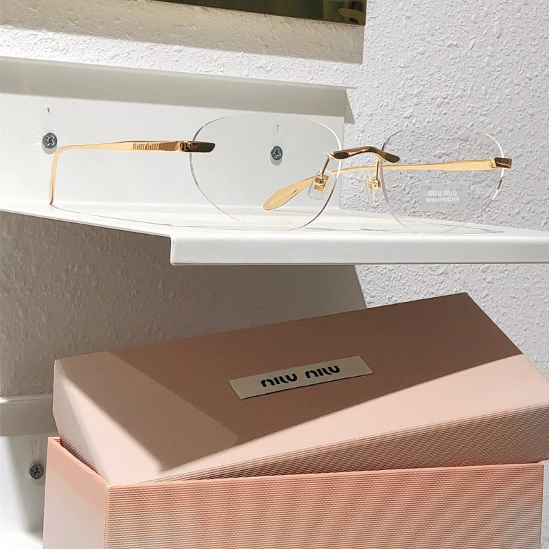 MIU MIU